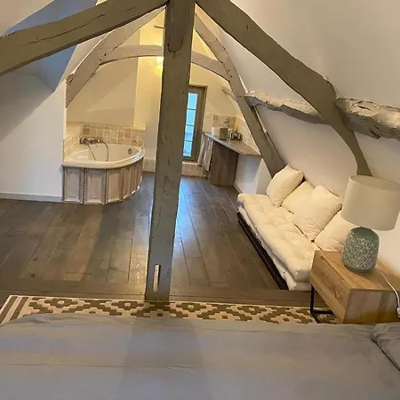 1h10 De Paris, Avec Piscine Chauffee Et Jacuzzi Villa Mainneville