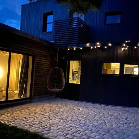 1h10 De Paris, Avec Piscine Chauffee Et Jacuzzi Villa *