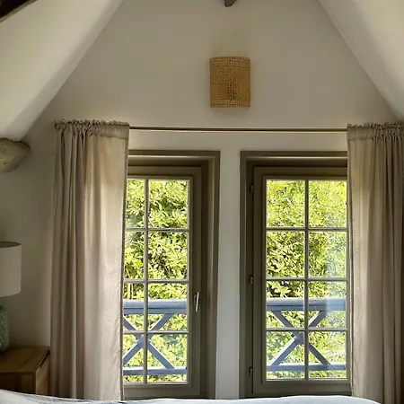 1h10 De Paris, Avec Piscine Chauffee Et Jacuzzi Villa Mainneville