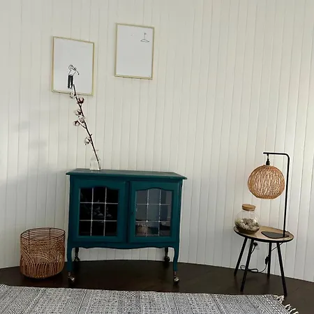 1h10 De Paris, Avec Piscine Chauffee Et Jacuzzi