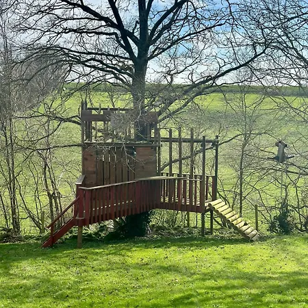 Villa 1h10 De Paris, Avec Piscine Chauffee Et Jacuzzi *