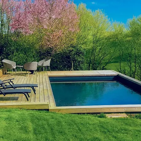 1h10 De Paris, Avec Piscine Chauffee Et Jacuzzi Villa *