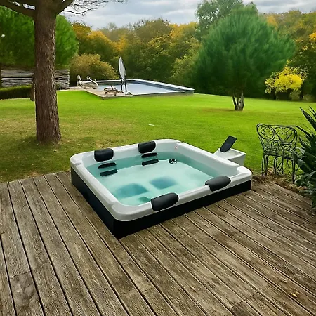 Villa 1h10 De Paris, Avec Piscine Chauffee Et Jacuzzi *